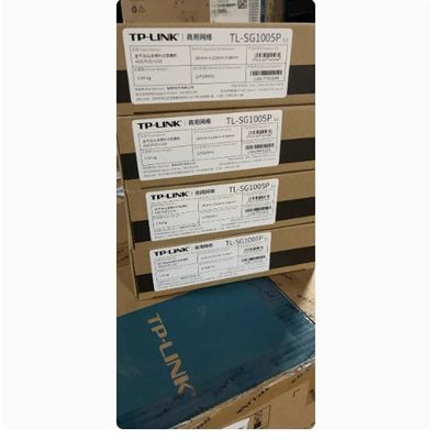 Commutador de red POE de 4 puertos TL-SG1005P compacto y potente con fuente de alimentación externa